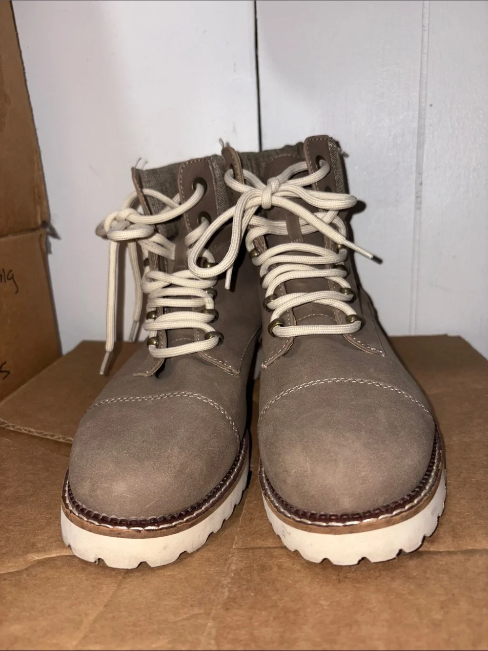 Nautica worn no